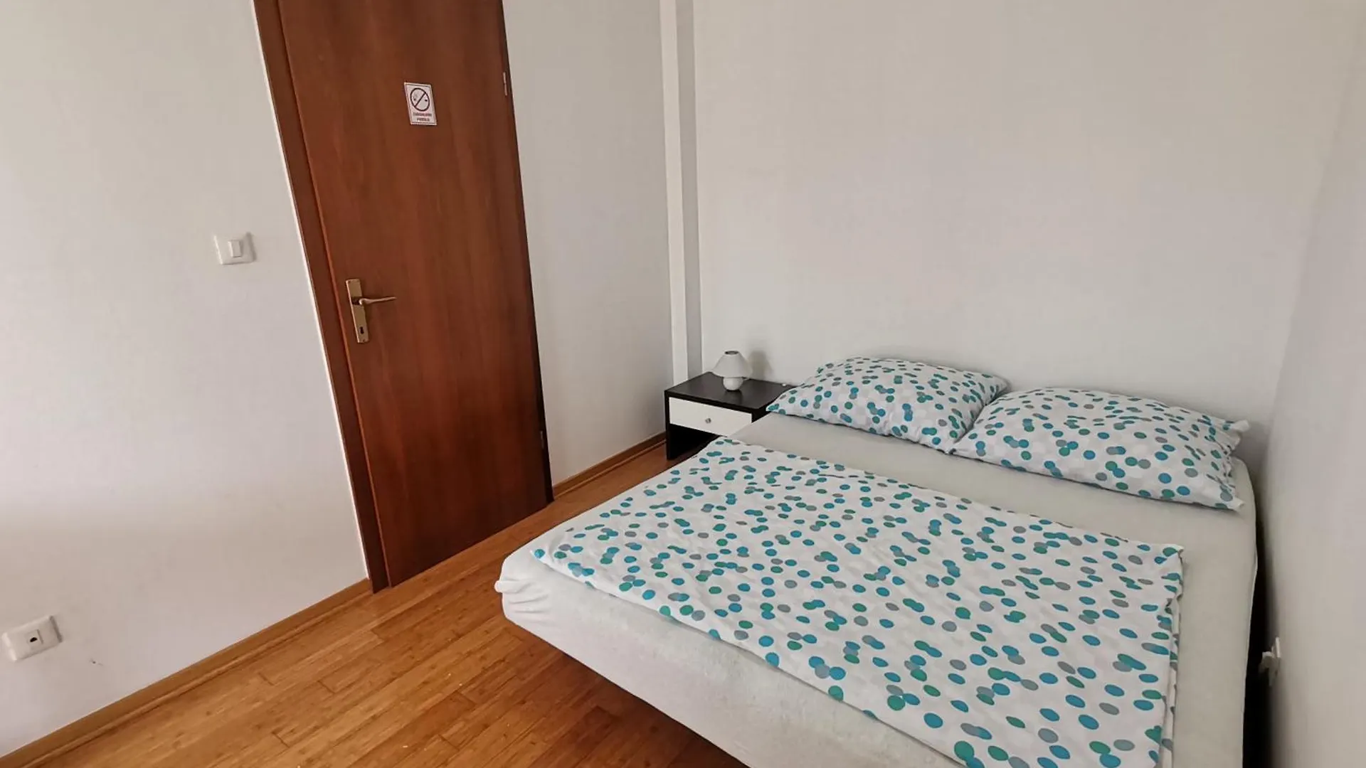 פורץ Apartment Lucic קרואטיה